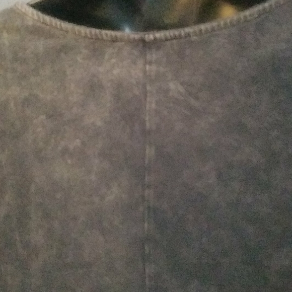 Top - Picture 6 of 6